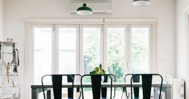 V1 Bifold door blog (1200 x 630 px) Bifold doors